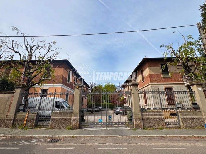 Appartamento bilocale in vendita in Via Cesare Correnti, Legnarello, Legnano