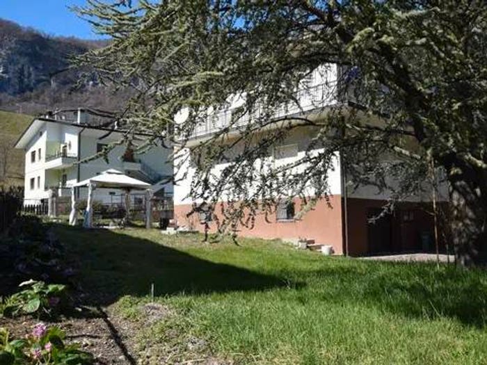 Casa con 6 locali in vendita in Via G Protti, Centro, Longarone
