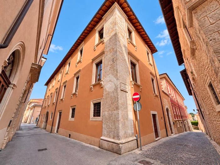 Appartamento monolocale in vendita in Via dei Torreggiani, Duomo Fontana Luminosa, L'Aquila