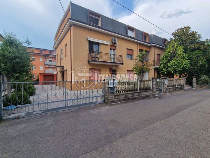 Appartamento trilocale in vendita in Via Giuseppe Graziosi, Centro, Formigine