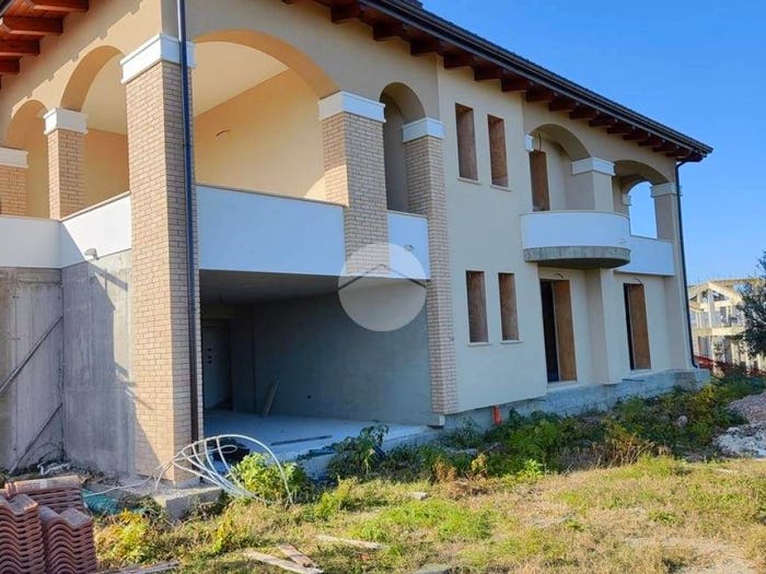Casa con 6 locali in vendita in Via crocifisso, Centro, Città Sant'Angelo