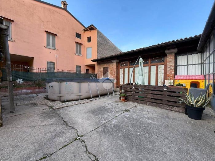 Casa con 6 locali in vendita in Via Ferrari, Centro, Borgo San Giacomo
