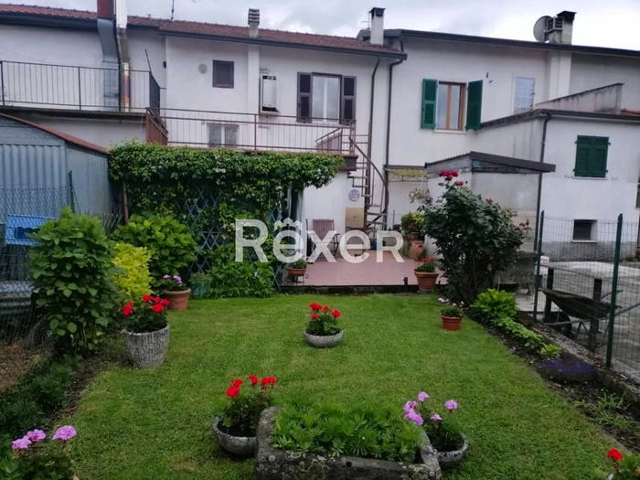 Casa con 6 locali in vendita in Piazza Gioco, Gragnola, Fivizzano