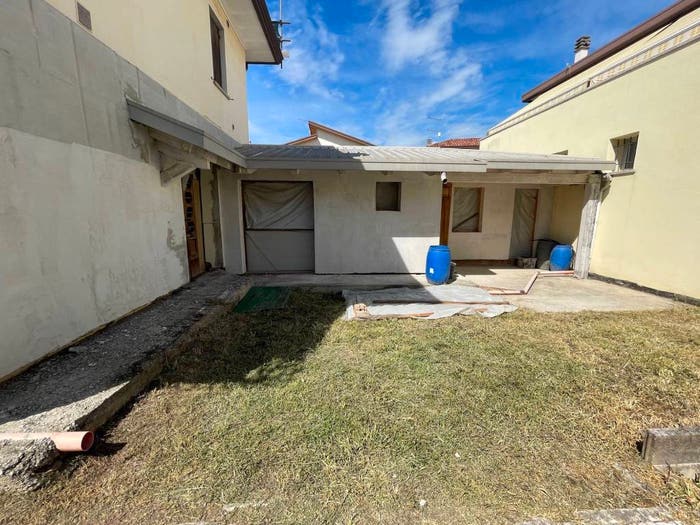Casa quadrilocale in vendita in Via Lazio, Oriago, Mira
