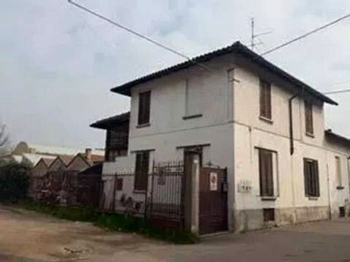 Appartamento bilocale in vendita in Via Corsica, Abbiategrasso