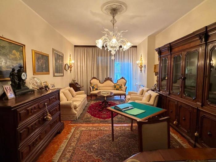 Appartamento con 5 locali in vendita in Viale Giugno, Spazzoli Medaglie D'Oro, Forlì