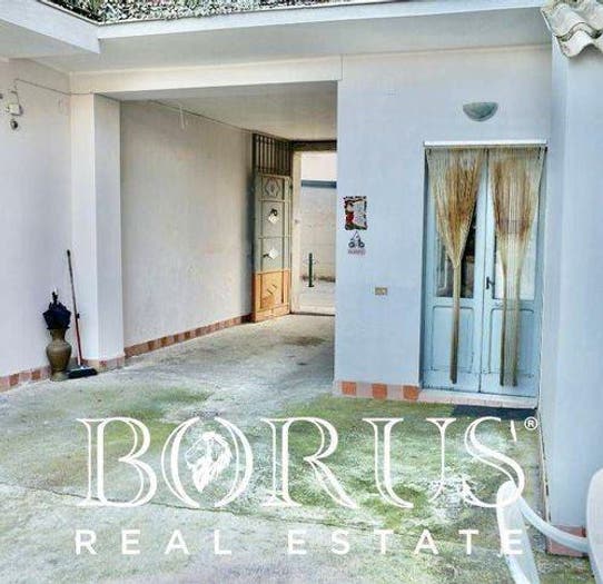 Casa con 6 locali in vendita in Via Marconi, Cesa