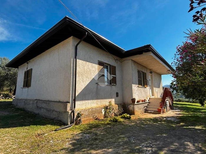 Casa con 6 locali in vendita in Via Mandravecchia, Collefontana Fontana Liri Inferiore, Fontana Liri