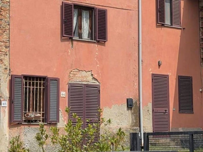 Casa con 5 locali in vendita in Via di Montecarlo, Montecarlo