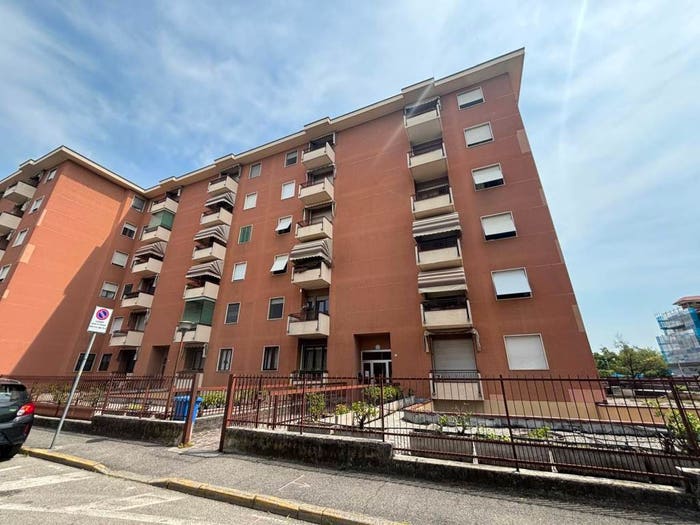 Appartamento trilocale in vendita in Via dei Chiosi, Gorgonzola