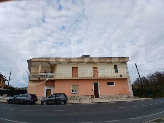 Appartamento quadrilocale in vendita in Via santa Maria la Fossa, Centro, Capua