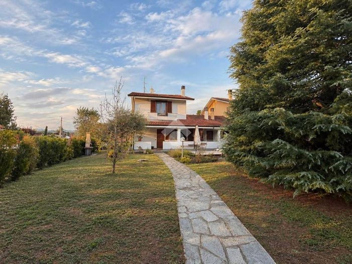 Casa quadrilocale in vendita in Via alessandro manzoni, Sangano