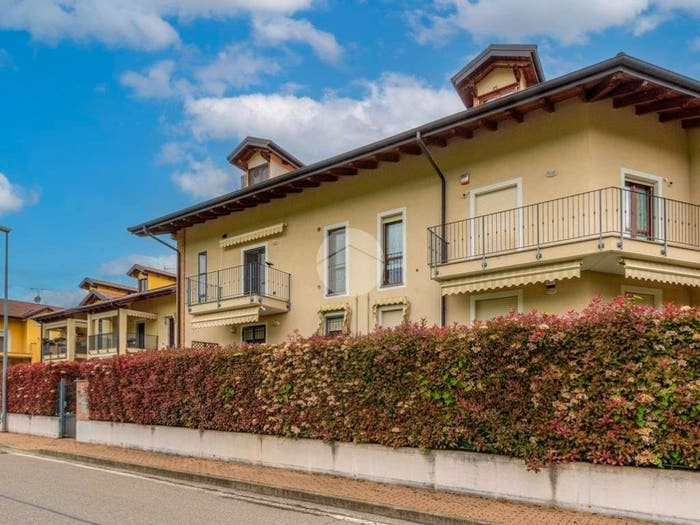 Appartamento quadrilocale in vendita in Via Rodolfo Reguzzoni, Centro, Giaveno