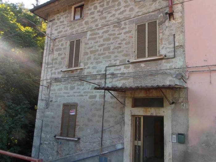 Casa con 5 locali in vendita in Ascoli Piceno