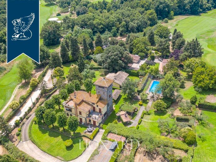 Casa con 6 locali in vendita in Nepi