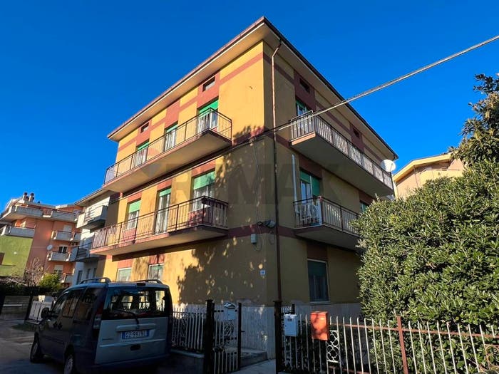 Casa con 6 locali in vendita in Via Olmo di Riccio, Centro, Lanciano