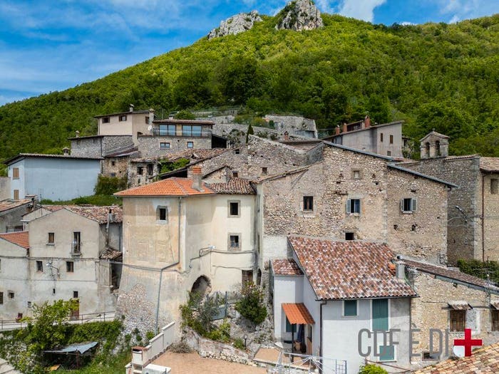 Appartamento con 5 locali in vendita in Piagge, Petrella Salto