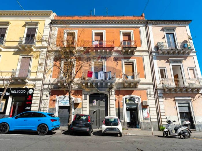 Appartamento con 5 locali in vendita in Via Plebiscito, Centro Storico, Catania