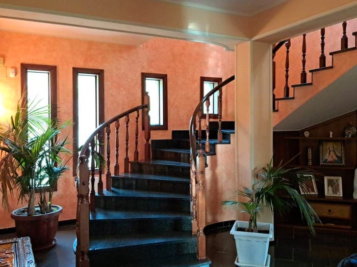 Casa con 6 locali in vendita in Bova Marina