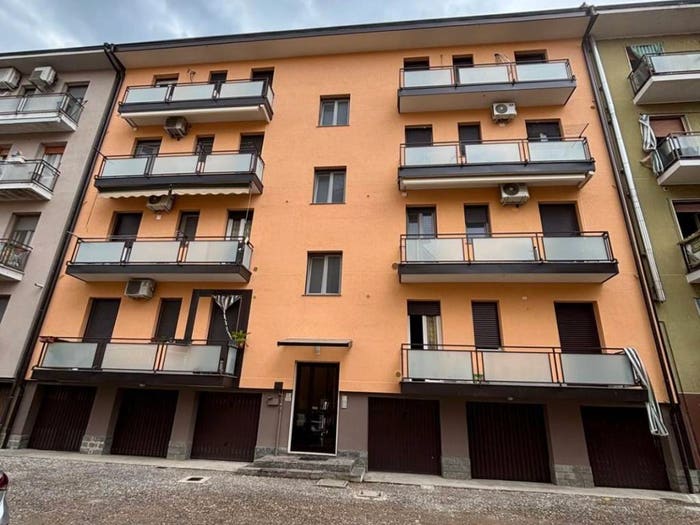 Appartamento trilocale in vendita in Via Michelangelo Buonarroti, Centro, Lodi Vecchio