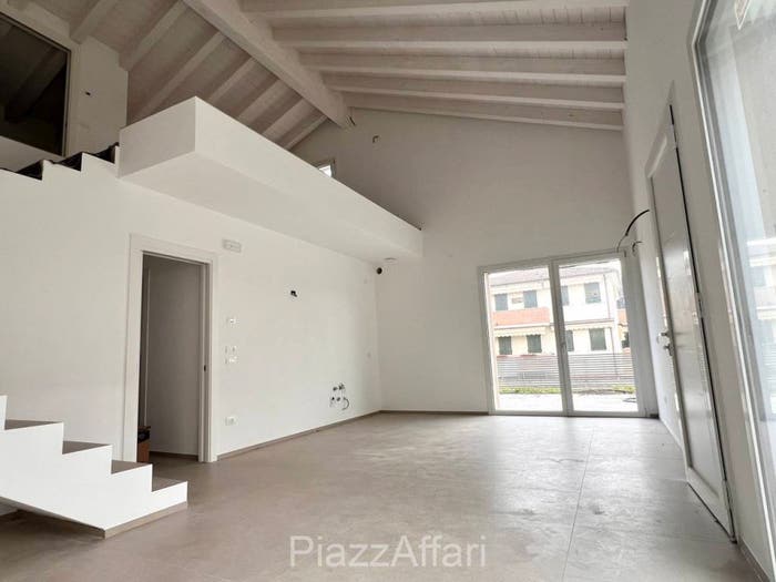 Casa quadrilocale in vendita in Via Rovine, Bojon Lova, Campolongo Maggiore