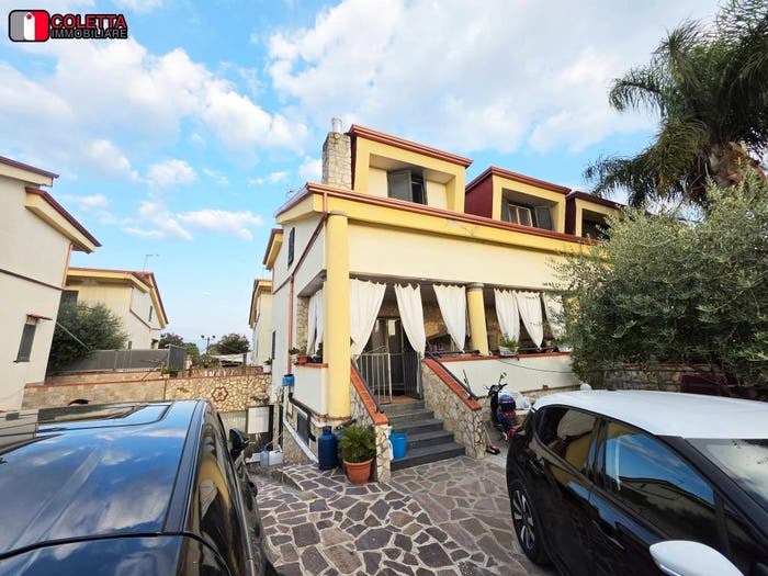 Casa con 5 locali in vendita in Via Pezzalunga, Acerra