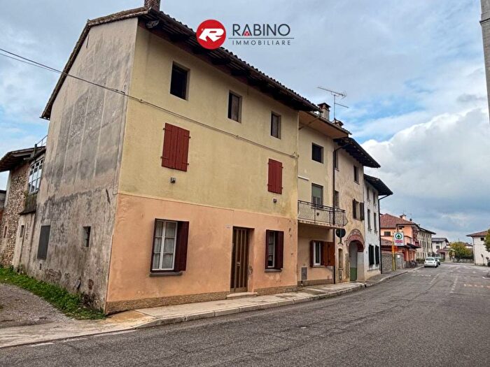 Casa con 5 locali in vendita in Via Duca d'Aosta n, Plasencis, Mereto di Tomba