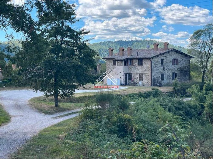 Appartamento con 6 locali in vendita in Località Montanaldo, Gubbio