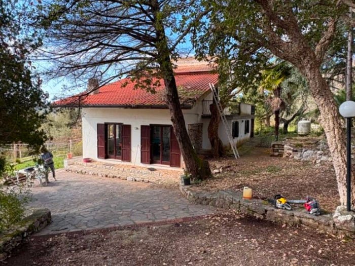 Casa con 6 locali in vendita in Strada Provinciale Itri Sperlonga, Itri