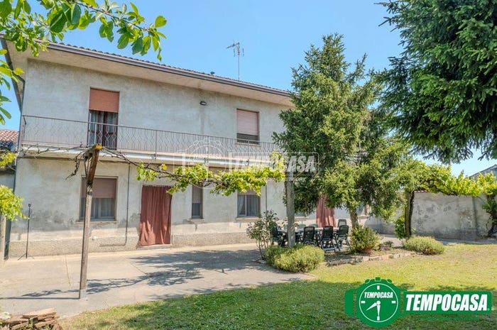 Casa con 6 locali in vendita in Via Cittadella, Centro, Salvirola