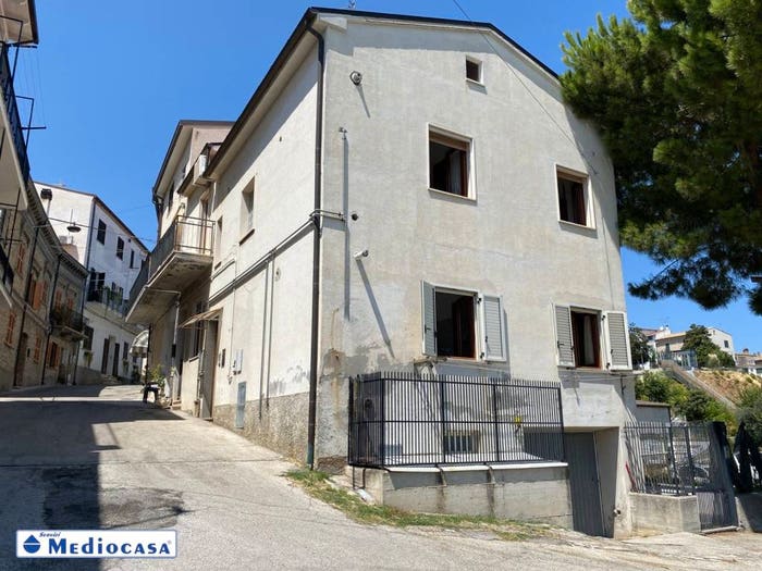 Casa con 6 locali in vendita in Via Pozzarelli, Centro, Paglieta