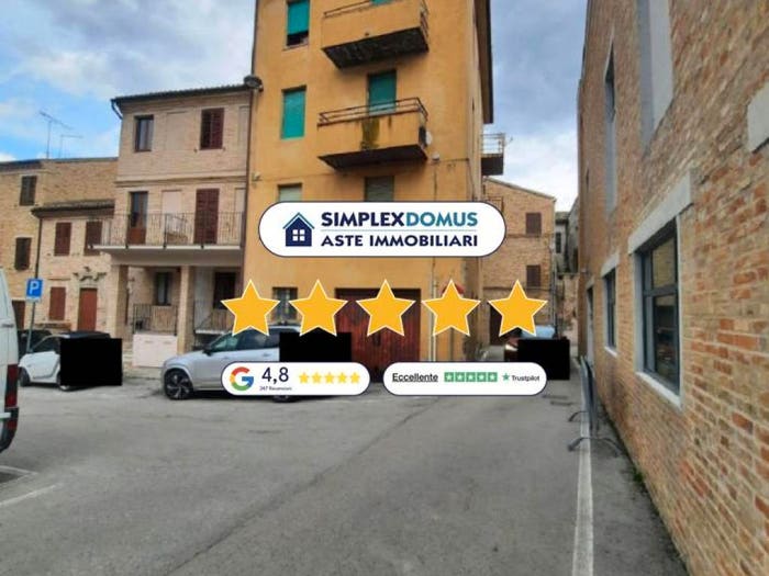 Appartamento trilocale in vendita in via Gioacchino Giustini, Centro, Corridonia