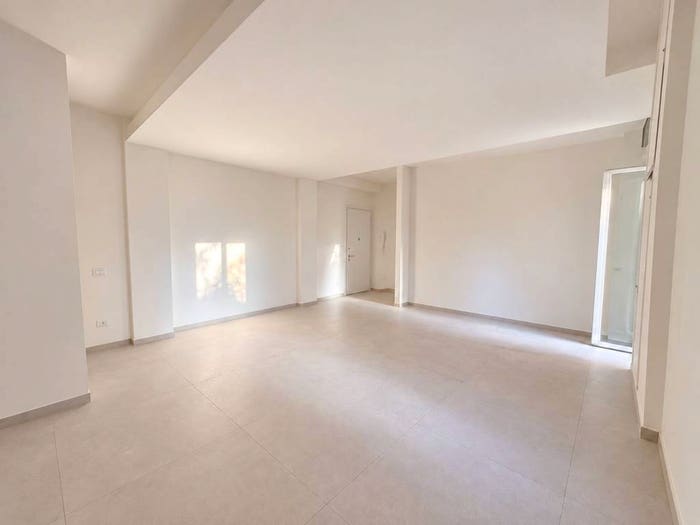 Appartamento trilocale in vendita in Viale Ludovico Antonio Muratori, Viali, Modena