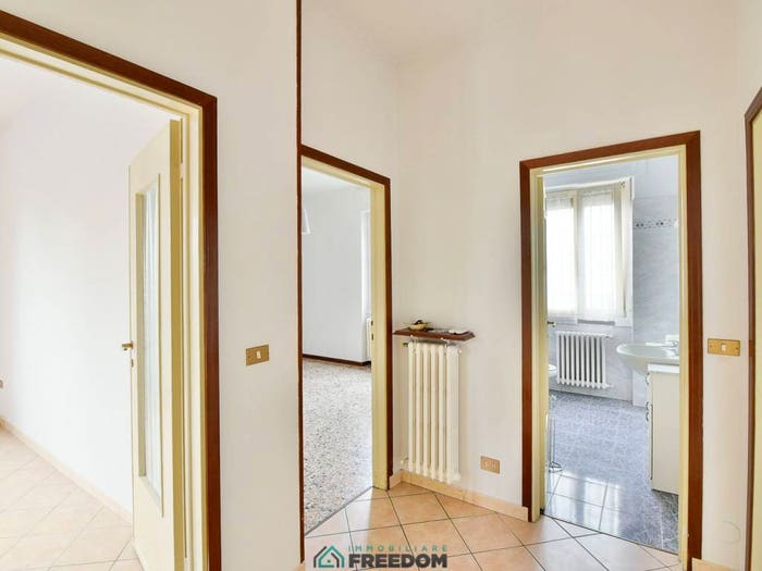 Appartamento trilocale in vendita in Via Villafranca, Centro, Carate Brianza