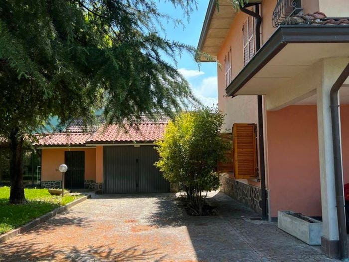 Casa con 6 locali in vendita in Via Rodolfo Lori, San Michele Tiorre, Felino