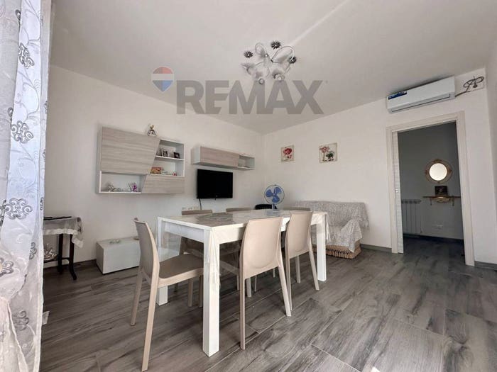 Appartamento con 5 locali in vendita in Via Vittorio Emanuele Orlando, Centro, Santa Flavia