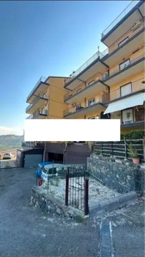 Appartamento trilocale in vendita in Via Salita Cavallaro, Gaggi