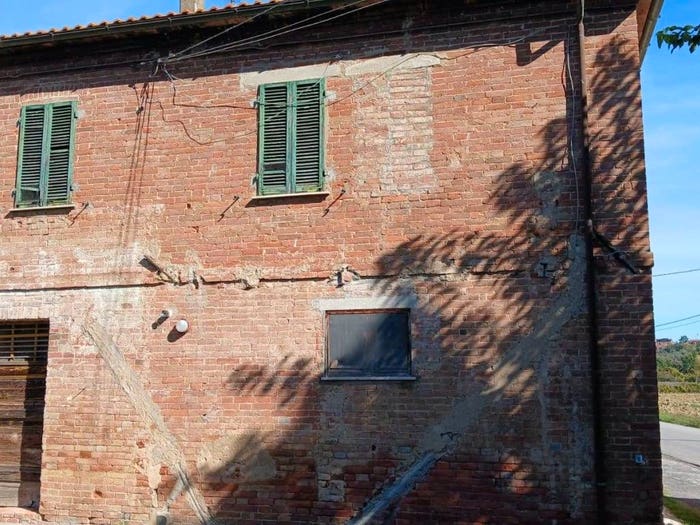 Casa quadrilocale in vendita in Acquaviva, Montepulciano