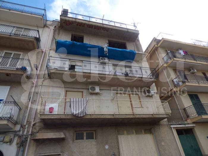 Appartamento trilocale in vendita in Via Ugo La Malfa, Centro, Bagheria
