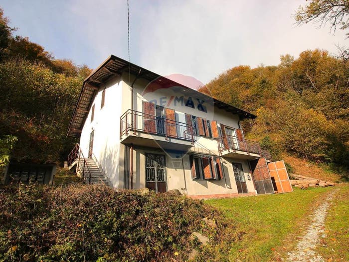 Casa con 6 locali in vendita in Via Murasse, Murasse, Mezzenile