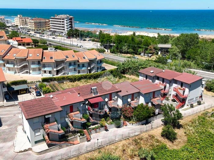 Appartamento trilocale in vendita in Viale Europa, Lido Riccio, Ortona
