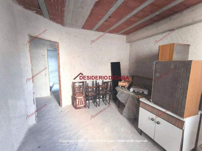 Casa trilocale in vendita in Via Faro Pizzoli, Centro, Cinisi