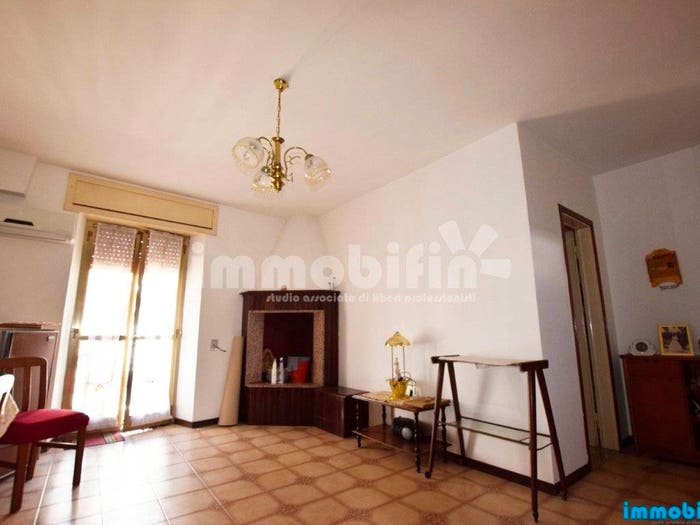 Appartamento con 5 locali in vendita in Oria