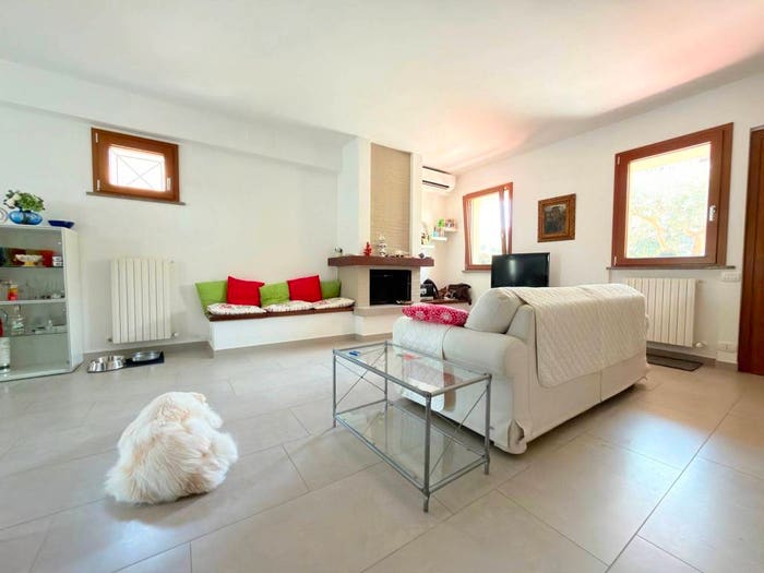 Casa quadrilocale in vendita in Via della Selva, Numana Paese, Numana