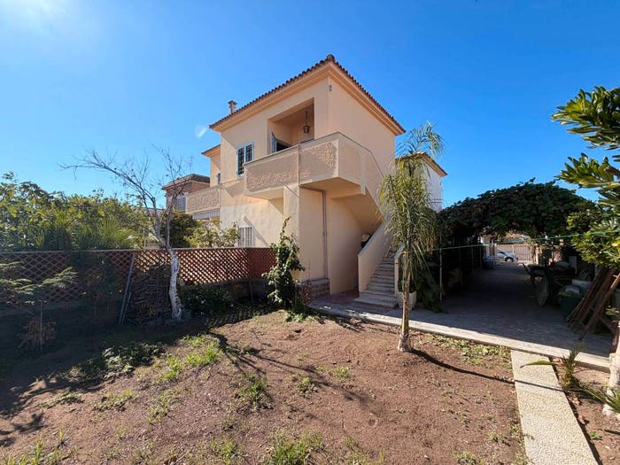 Appartamento trilocale in vendita in Via dei Delfini, Lido dei Coralli Sabbiedoro, Ardea