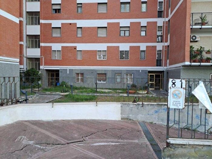 Appartamento trilocale in vendita in Via del Fornetto, Marconi, Roma