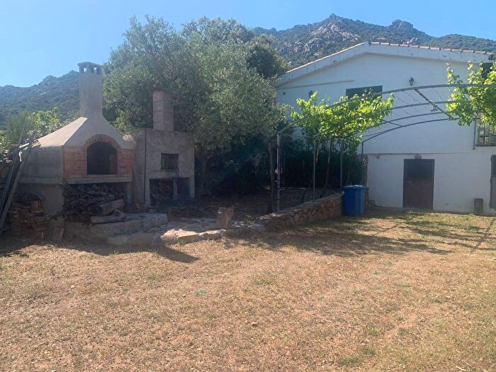 Casa quadrilocale in vendita in Via Antonio Gala, Cugnana, Olbia
