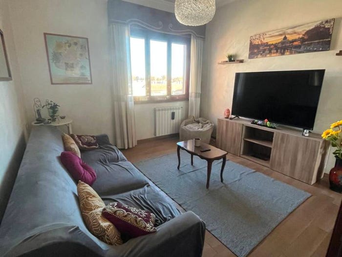 Appartamento trilocale in vendita in Via Francesco Ingoli, Acilia, Roma