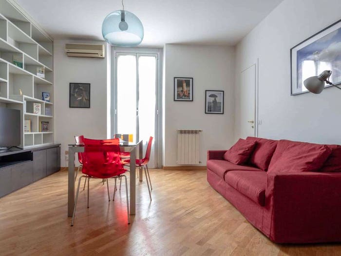 Appartamento bilocale in affitto in Morgagni, Milano