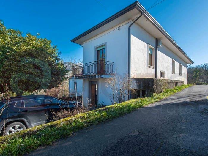 Casa con 6 locali in vendita in Contrada Morelli, Marziale Morelli, Arpino